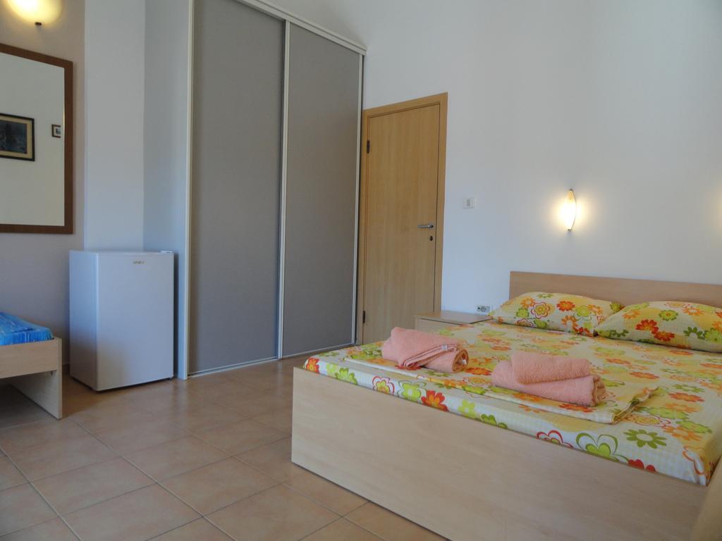Apartments Mare Budva Ngoại thất bức ảnh