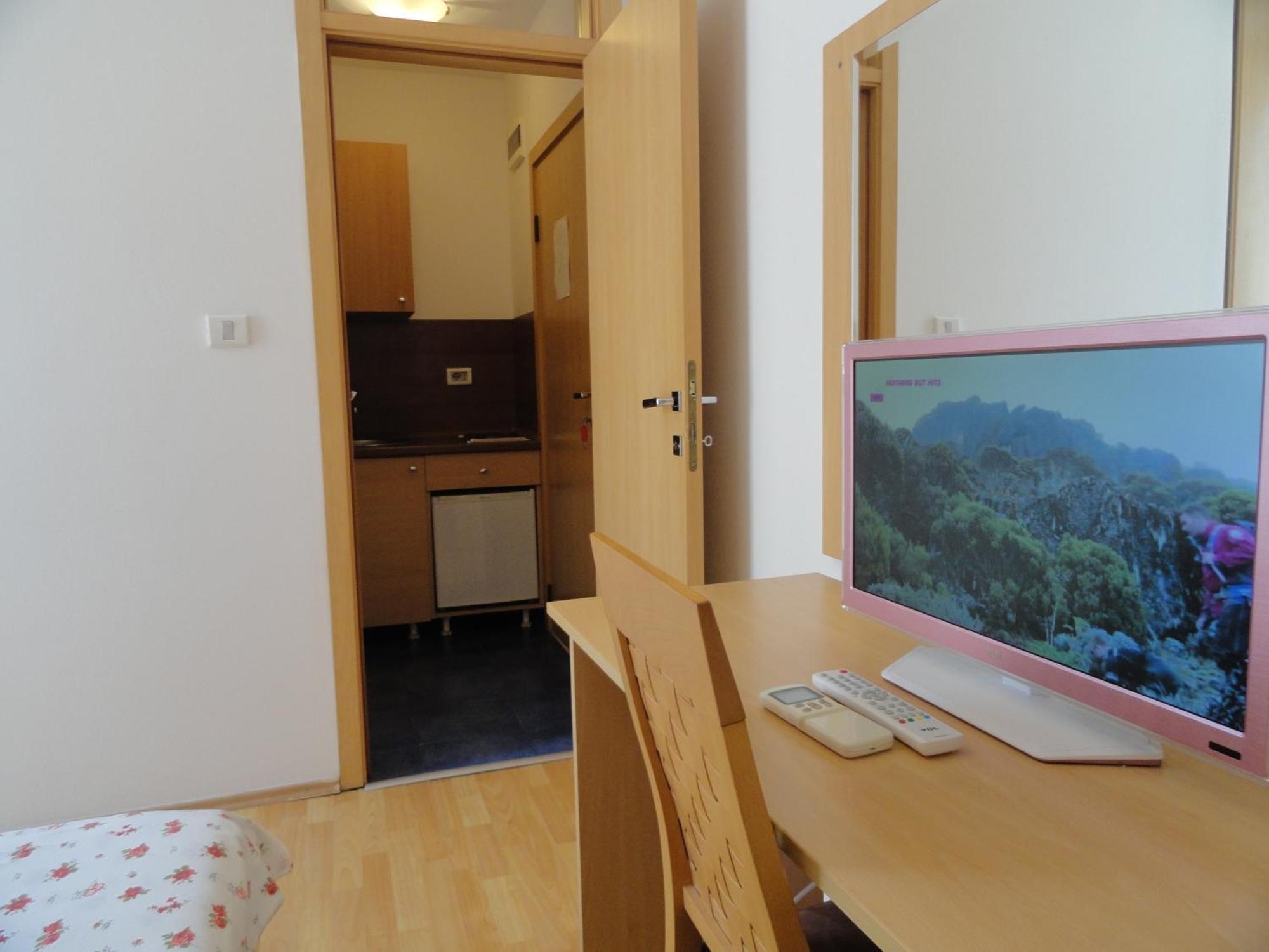 Apartments Mare Budva Ngoại thất bức ảnh