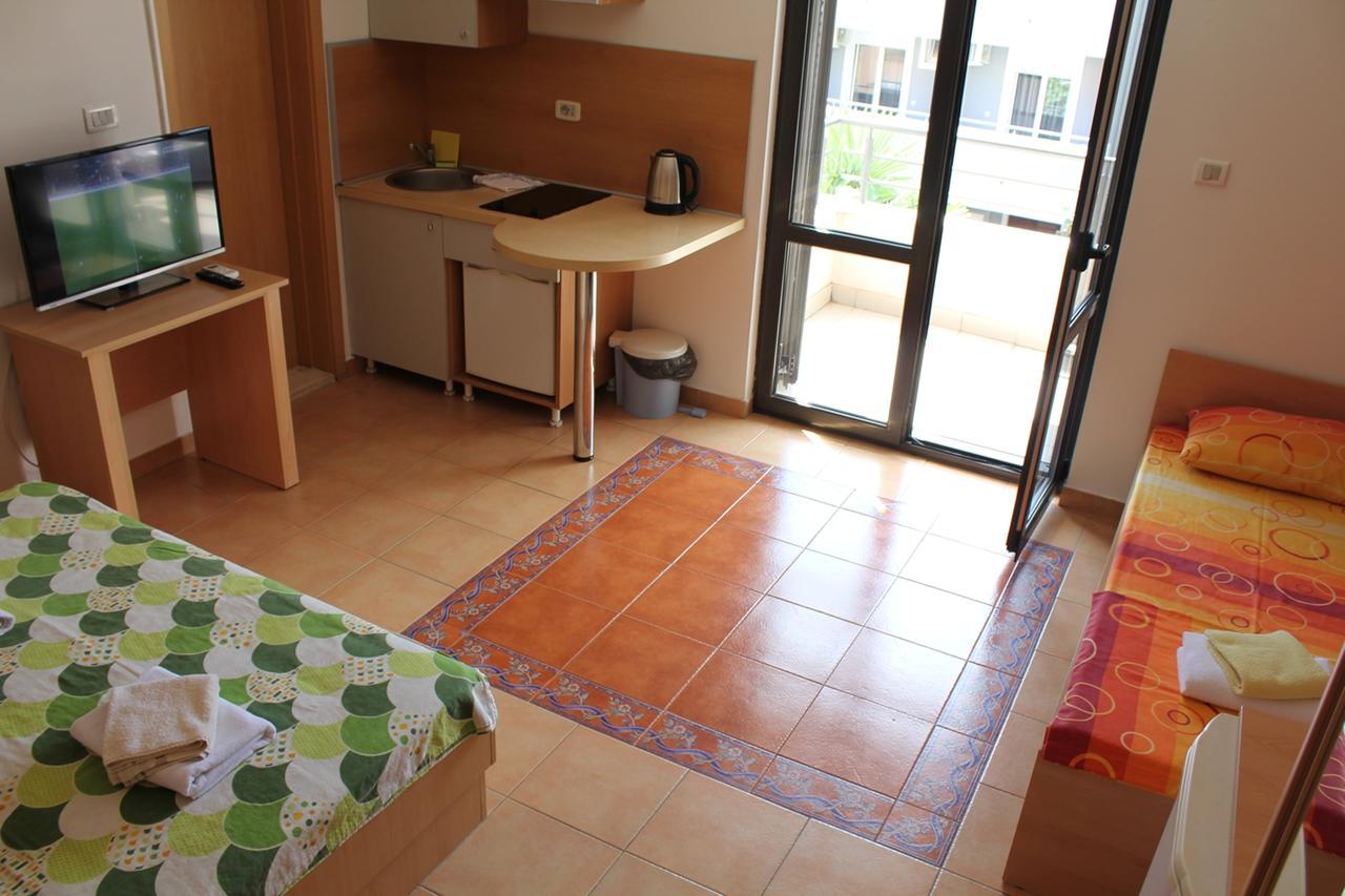 Apartments Mare Budva Ngoại thất bức ảnh