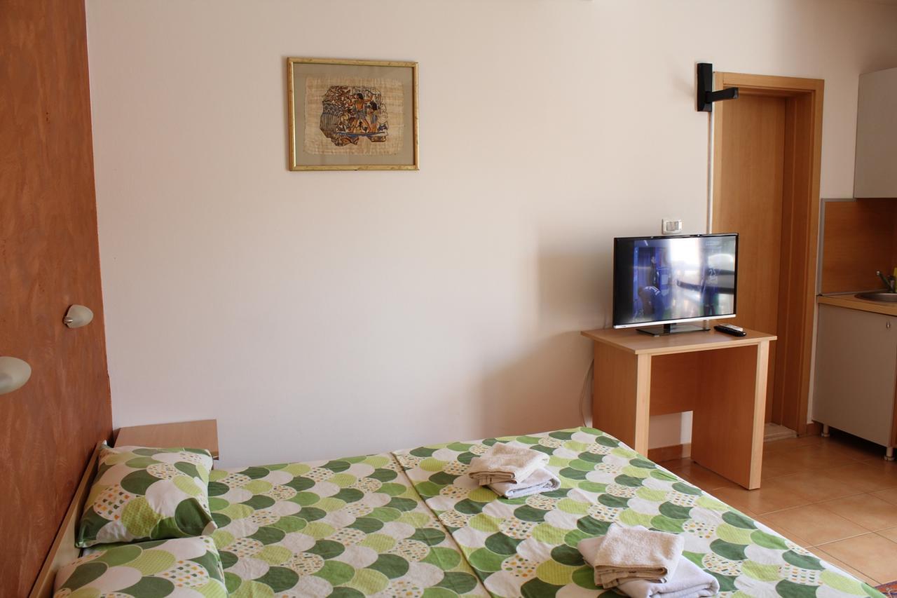Apartments Mare Budva Phòng bức ảnh